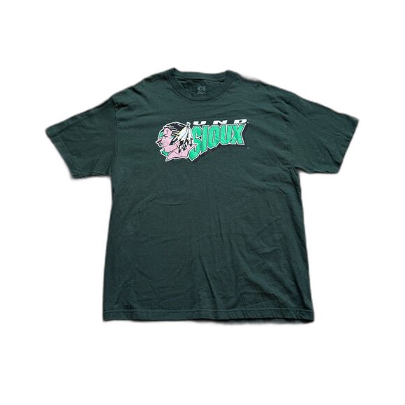 CI SPORT UND UNIVERSITY OF NORTH DAKOTA SIOUX HOCKEY T-SHIRT MENS  XL - Picture 1 of 6